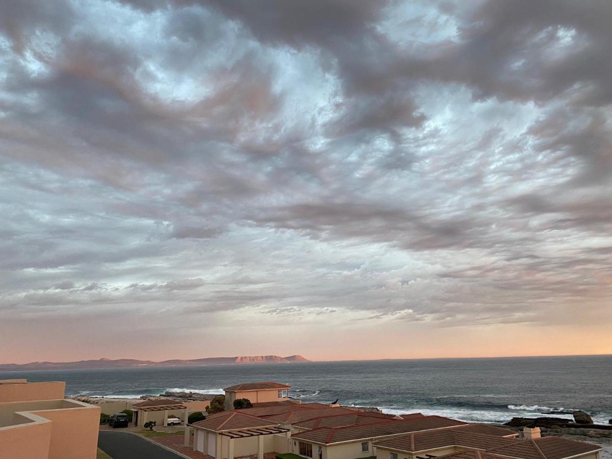 Nothing But View Apartment Hermanus Exterior photo